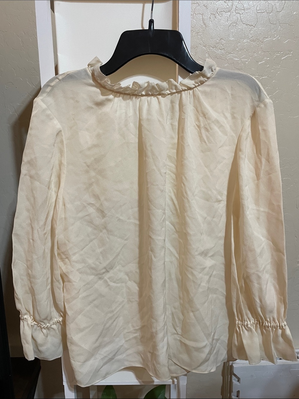 Frame Denim Cream Ruffle-Neck Long Sleeve Blouse